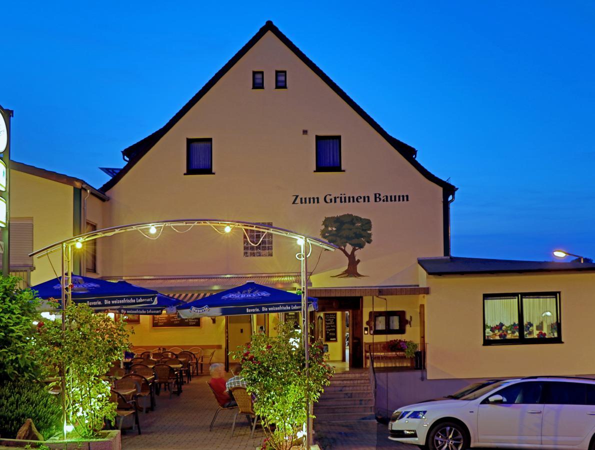 Отель Restaurant Gruener Baum Leidersbach Экстерьер фото